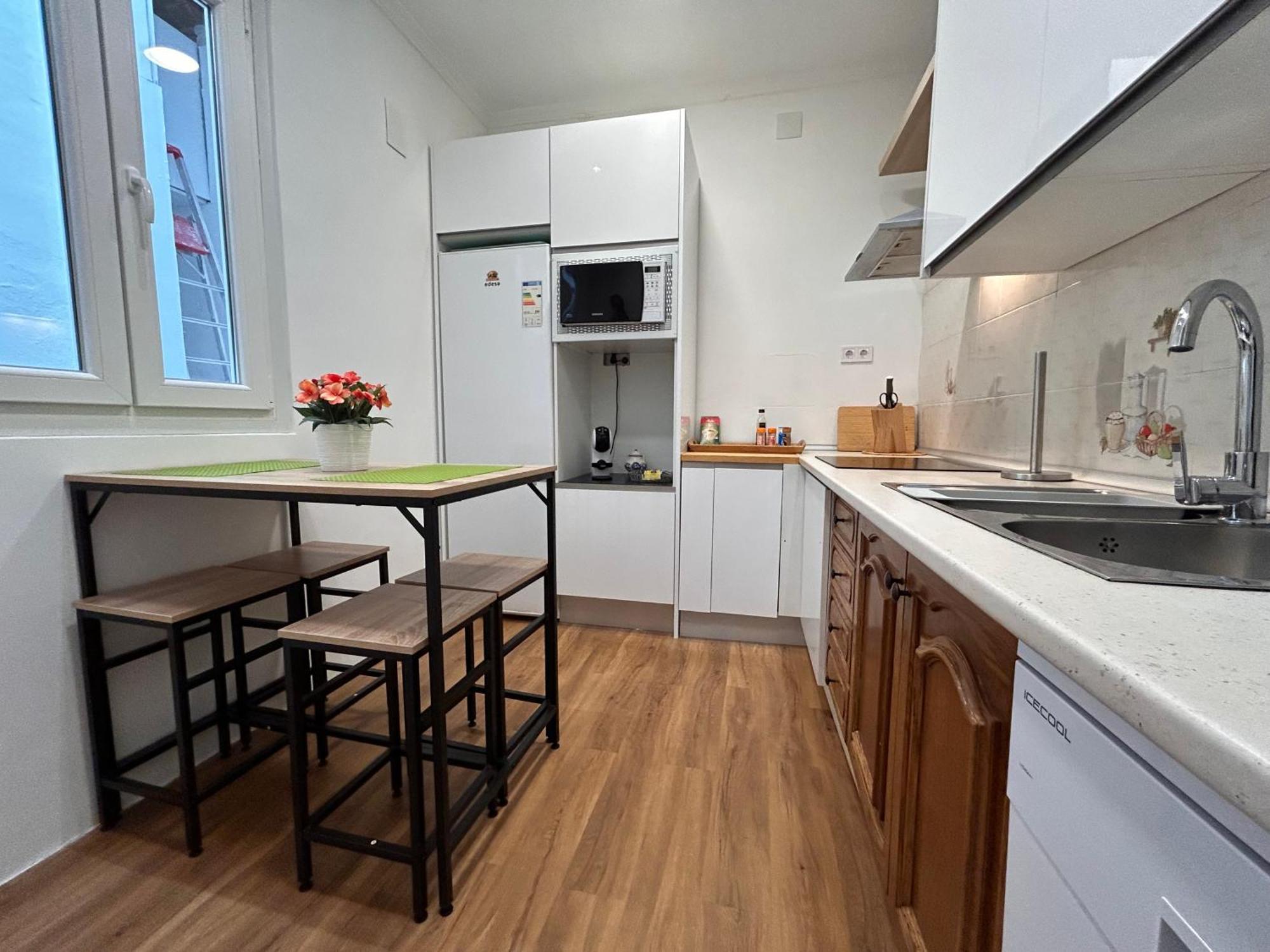 House 1892 Santa Cruz V33-1d Appartement *